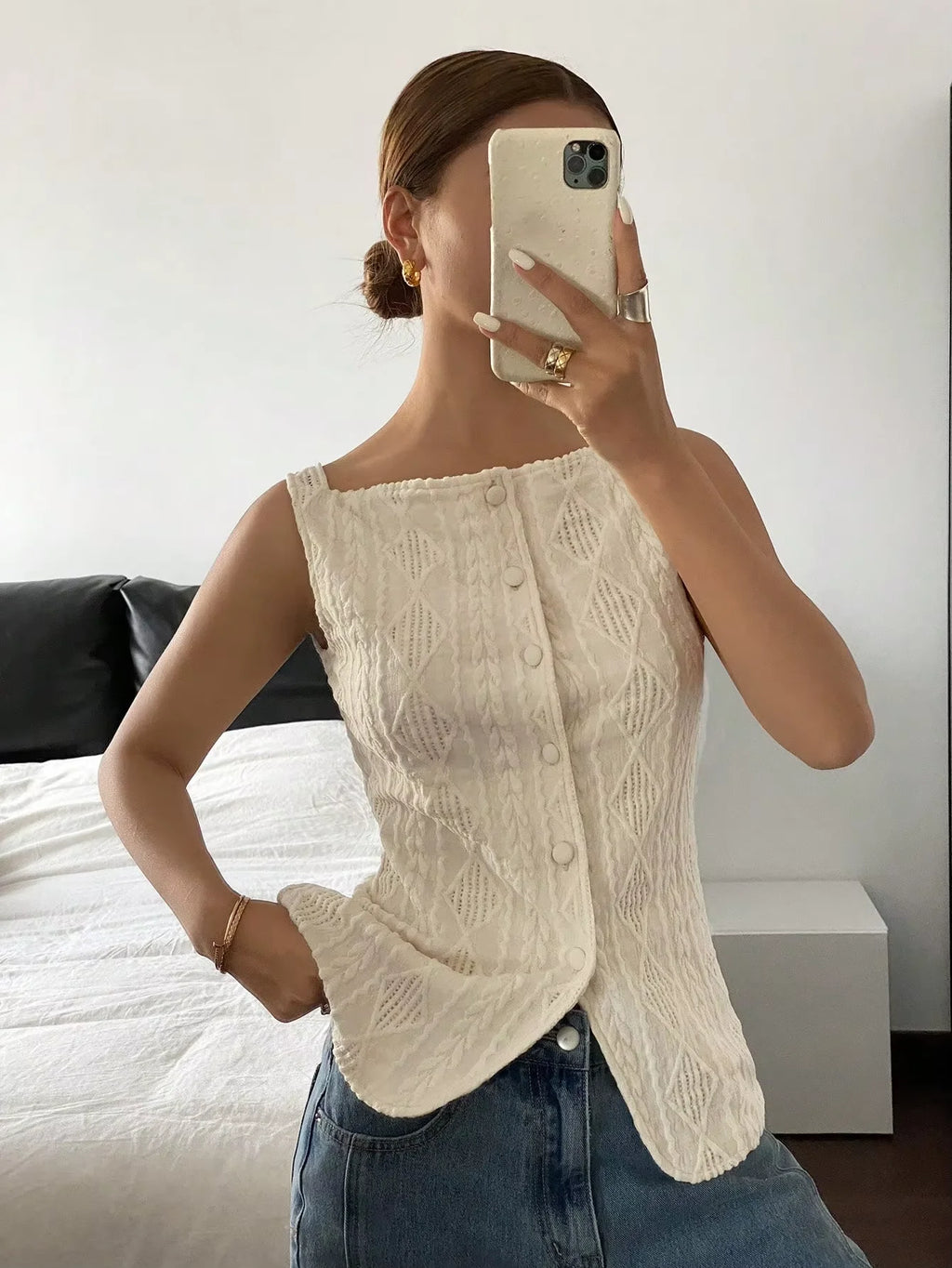 Geometric Textured Sleeveless Shirt