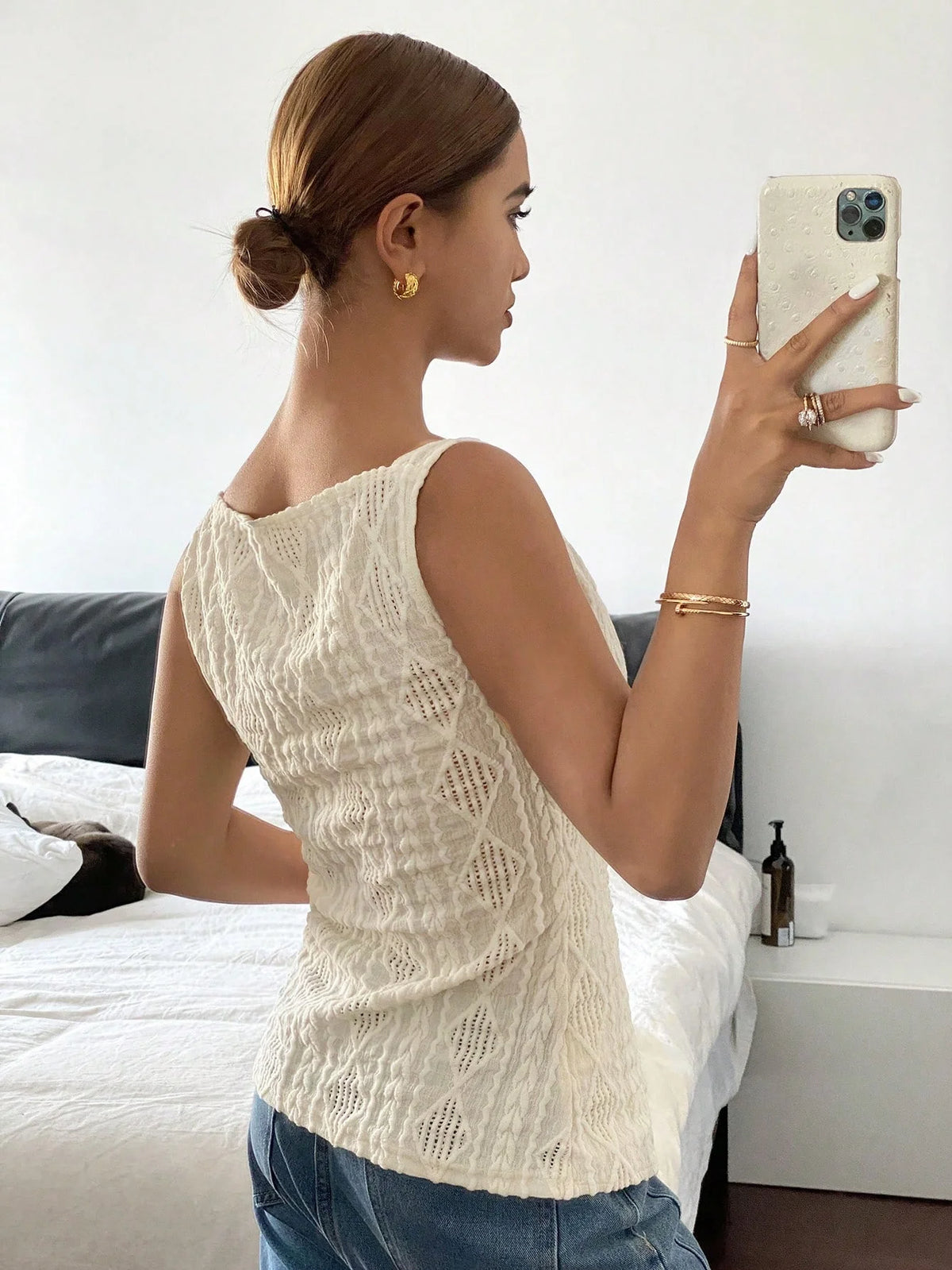 Geometric Textured Sleeveless Shirt
