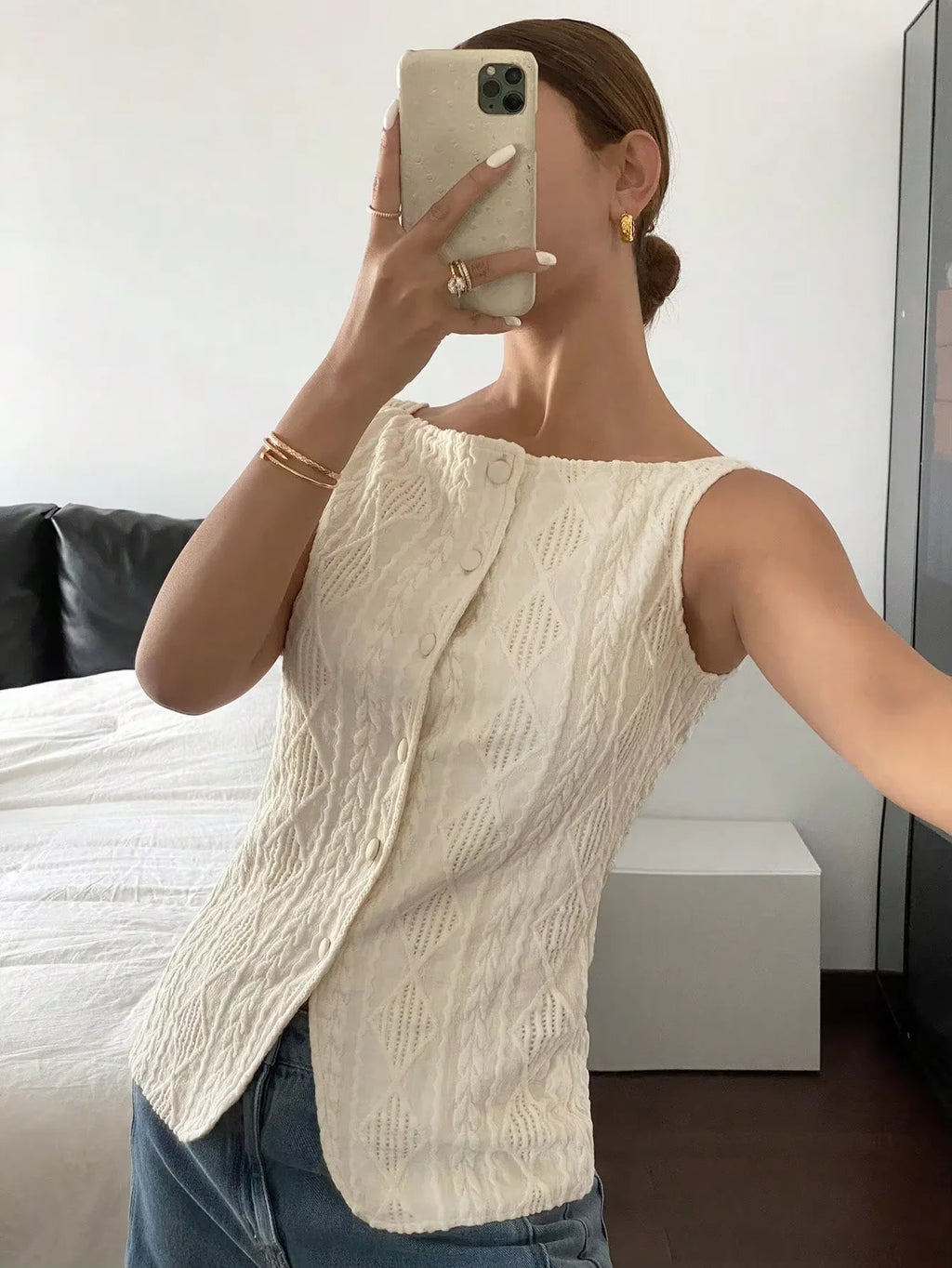 Geometric Textured Sleeveless Shirt