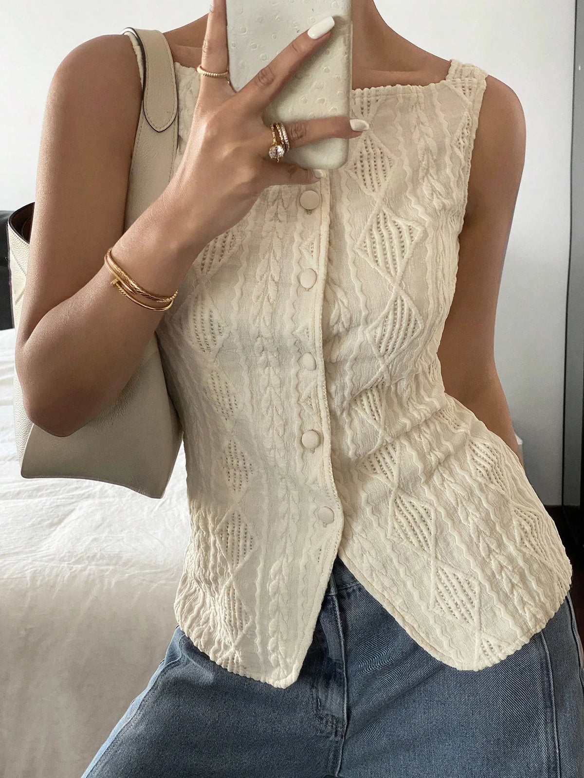 Geometric Textured Sleeveless Shirt