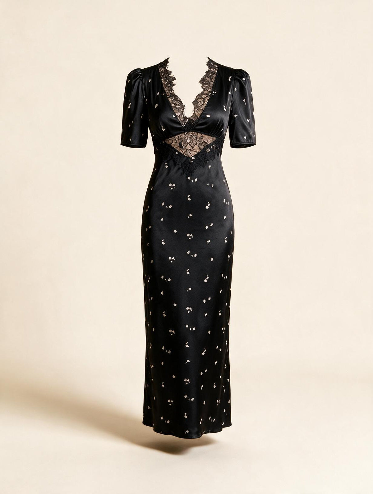Elettra Ferri Lace Elegance Maxi Dress in flowing lace fabric, showcasing intricate design and floor-length silhouette.