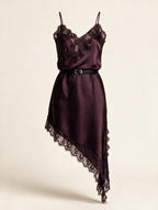 Elettra Ferri lace midi dress featuring delicate floral lace fabric and a fitted silhouette, perfect for elegant occasions.